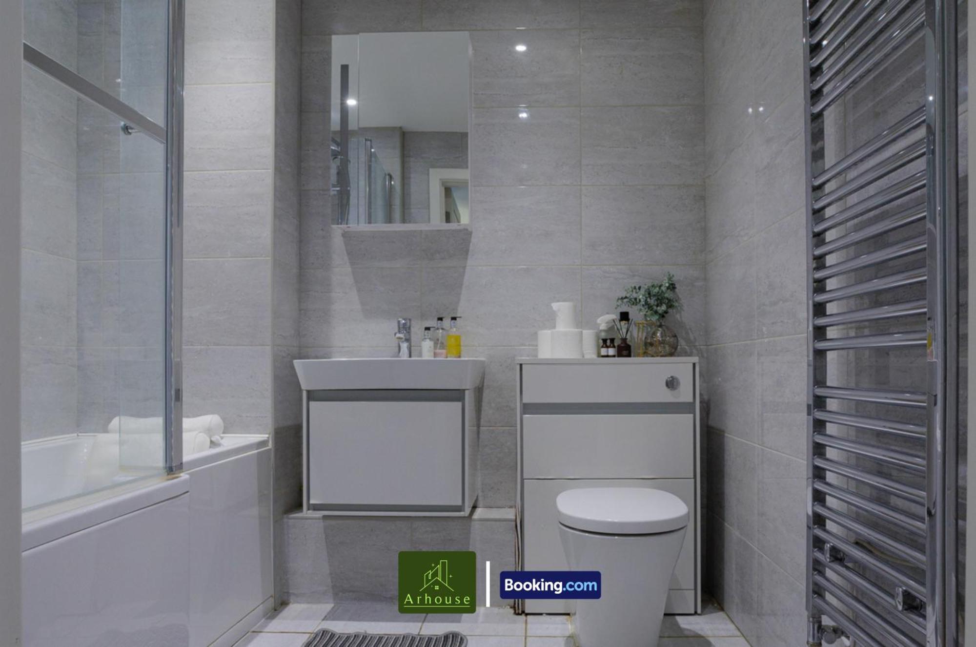 One Bedroom Apartment By Arhouse Apartments Short Lets & Serviced Accommodation Kingston With Free Wifi Kingston upon Thames  Εξωτερικό φωτογραφία